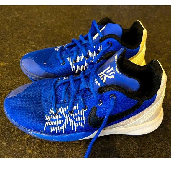 Nike boys kyrie flytrap basketball shoes 5y - Picture 1 of 6